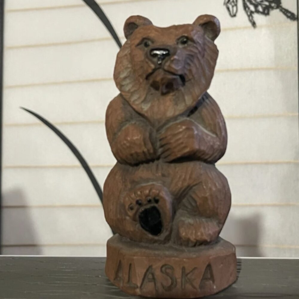 Hand Carved Painted 5" Alaska Bear Kiana Kritters Vintage Cabin Decor